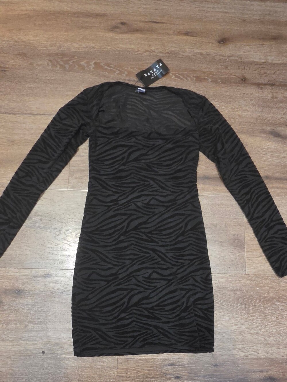Nataya Shop Black Velvet Animal Print Long Sleeve Bodycon Dress NWT - Picture 2 of 8